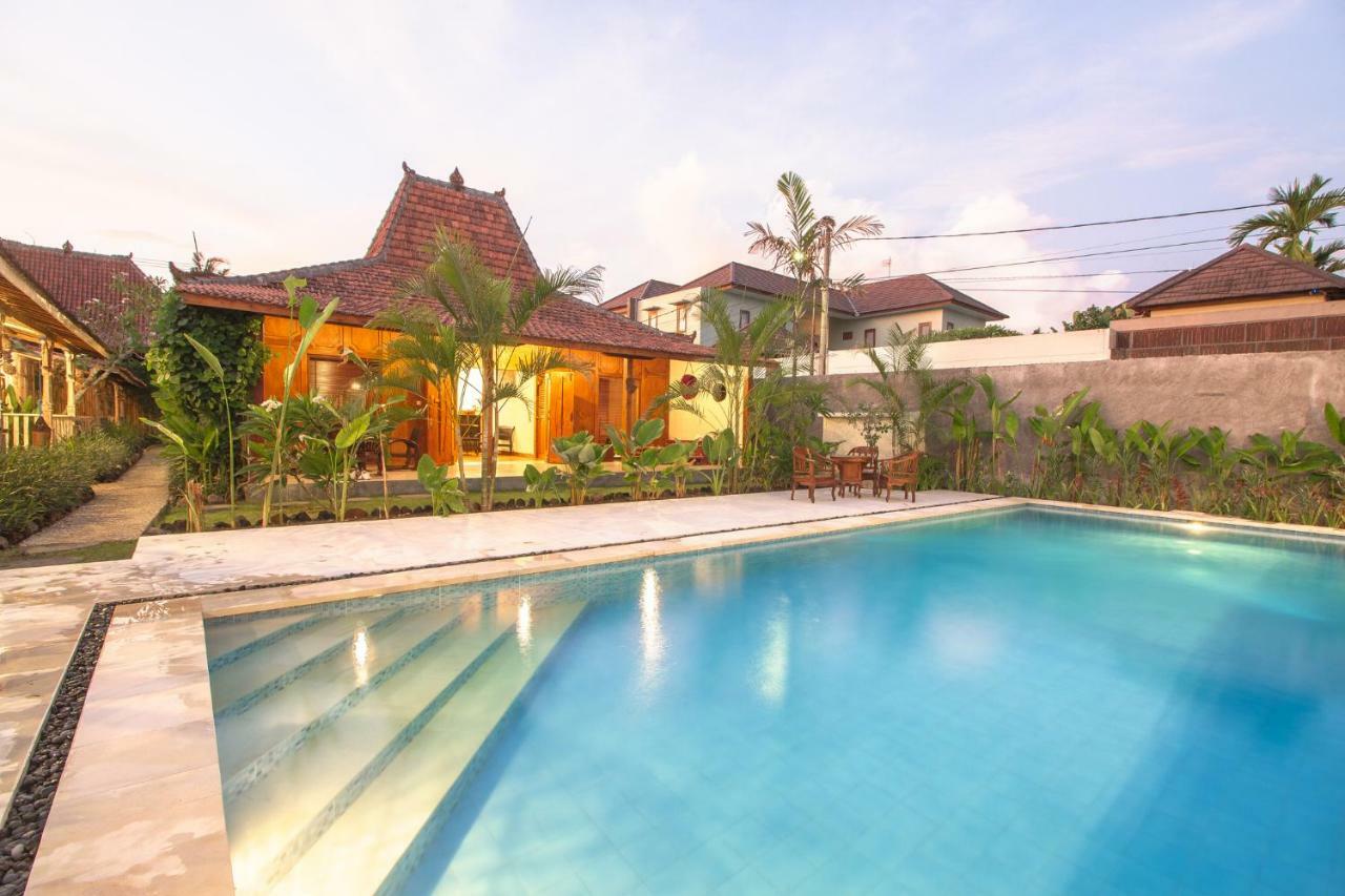 Red Gong Hotel Canggu  Bagian luar foto