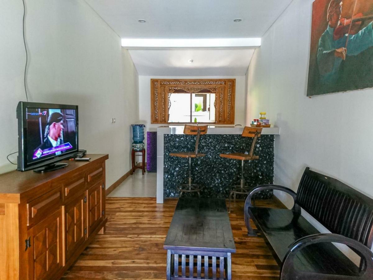 Red Gong Hotel Canggu  Bagian luar foto